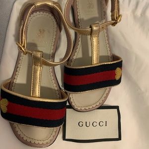 Gucci girls sandals size IT24/ US 6